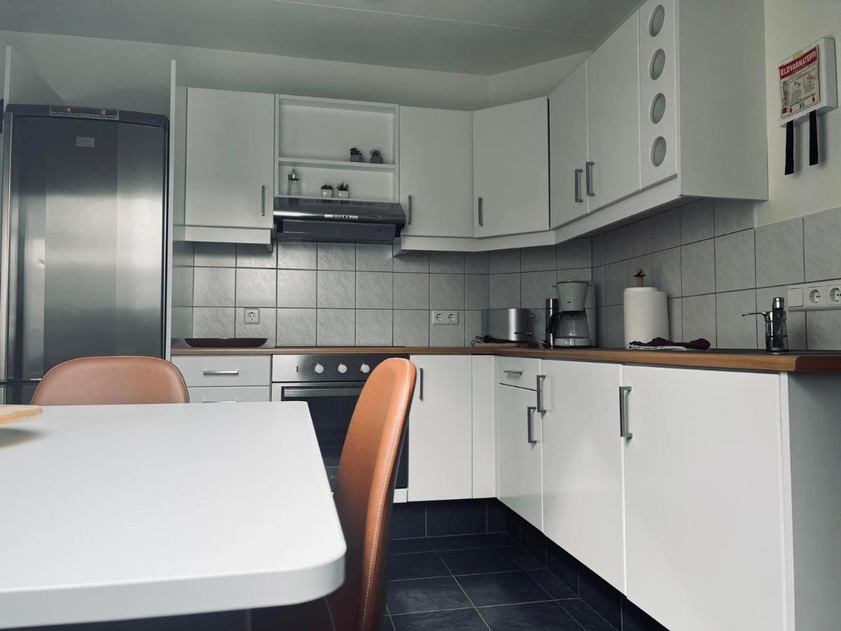 G10 Apartments アークレイリ エクステリア 写真