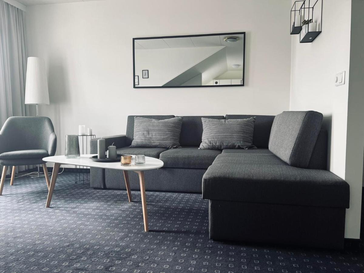 G10 Apartments アークレイリ エクステリア 写真
