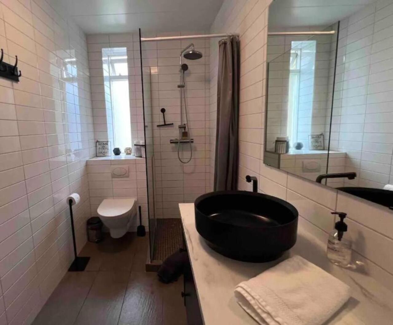 G10 Apartments アークレイリ エクステリア 写真