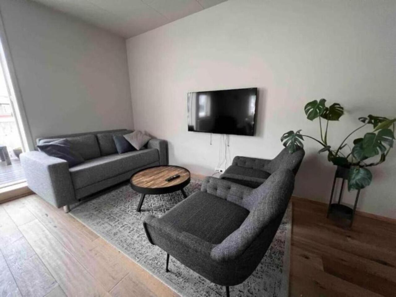G10 Apartments アークレイリ エクステリア 写真