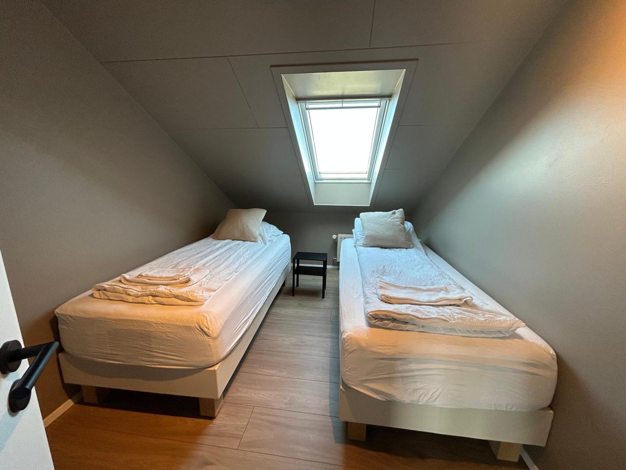G10 Apartments アークレイリ エクステリア 写真