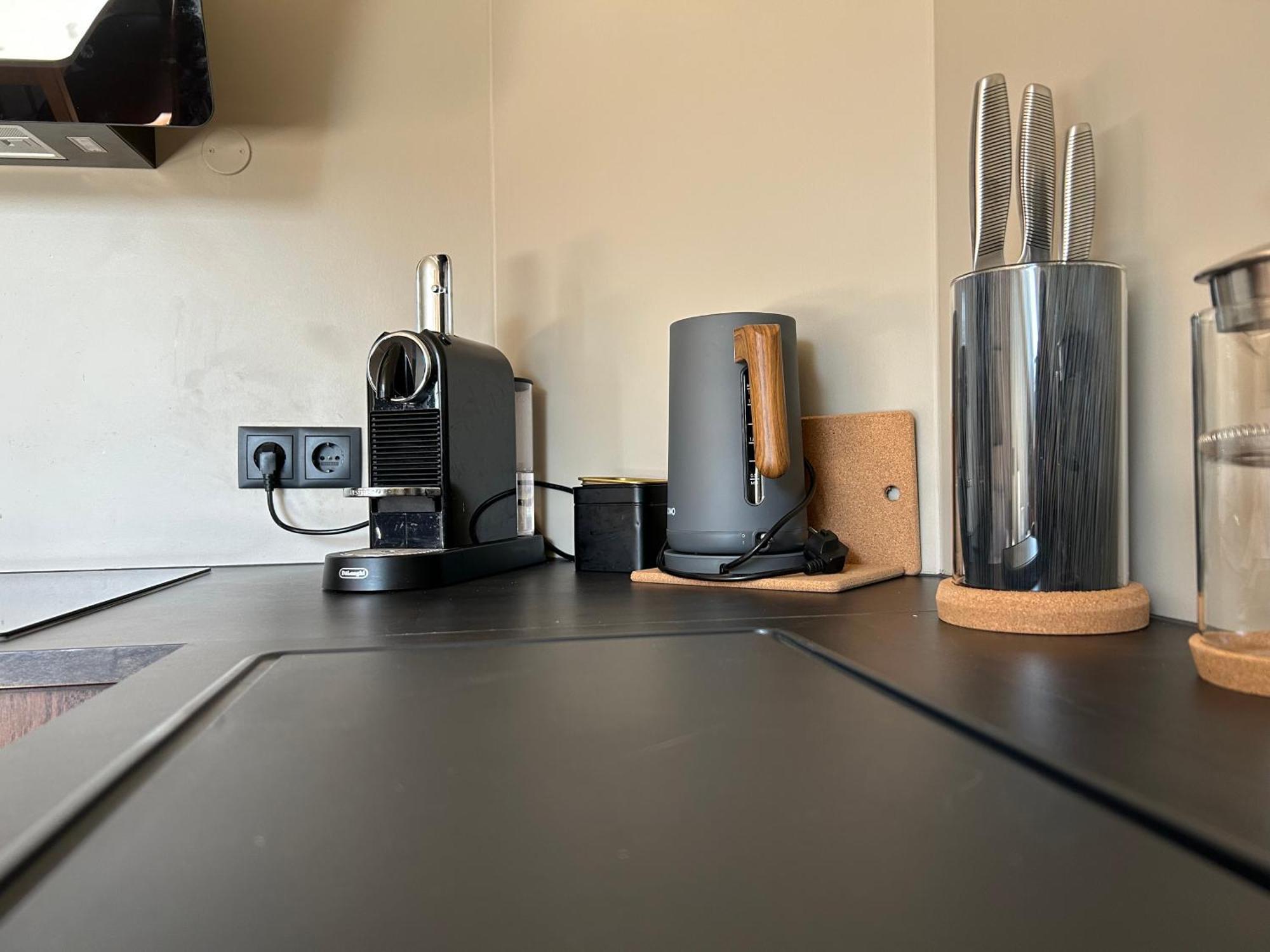 G10 Apartments アークレイリ エクステリア 写真